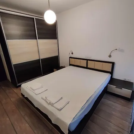 Luxury - King Size Bed. Pool. Free Parking. Varna